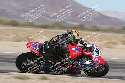 media/Oct-30-2025-Racers Edge (Thu) [[dabbdaf680]]/2-A Group/Session 3 (Turn 15 Inside)/